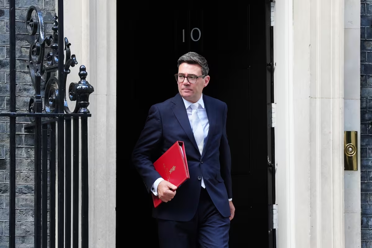 el-primer-ministro-britanico-andy-burnham-MCVIWUMRWFAWHMV5DUJKMEITZM